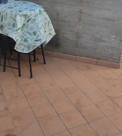 Casetta Confortevole Indipendente Daire *